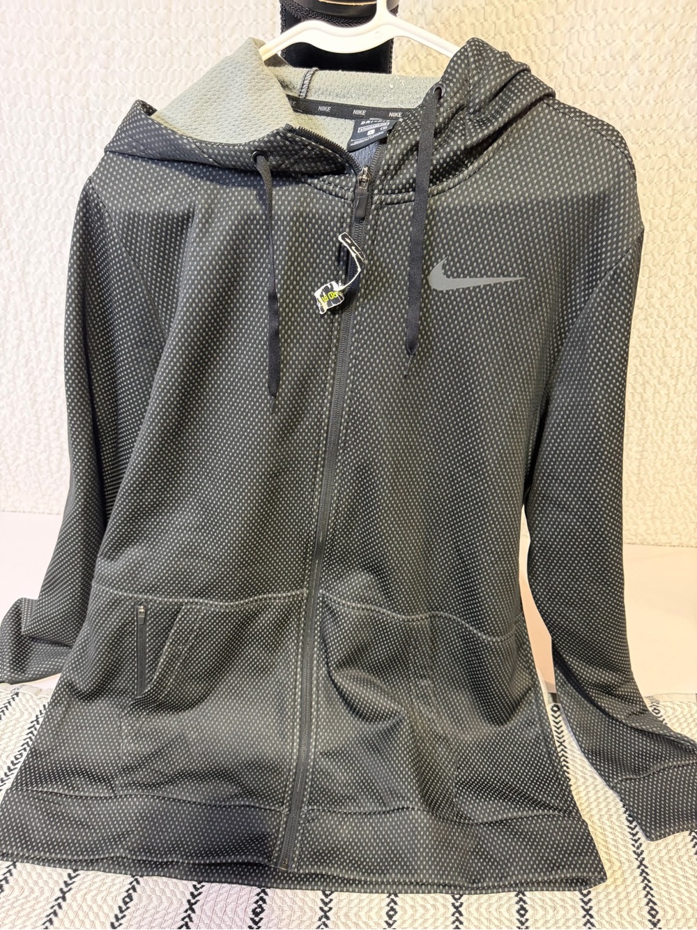 Nike men’s  Black Dri-FIT Full-Zip Hoodie